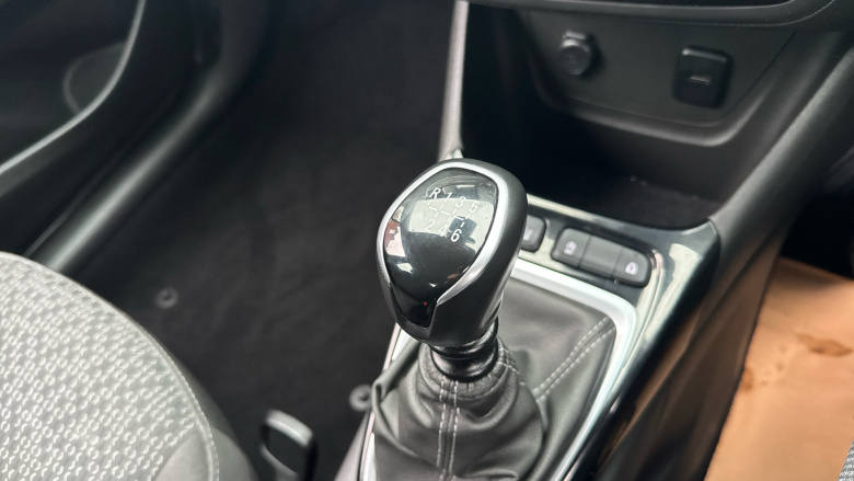 Vauxhall Crossland 1.2 Turbo Design 5dr Petrol Hatchback